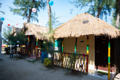 Holud-pakhi-mousuni-island-mud-house